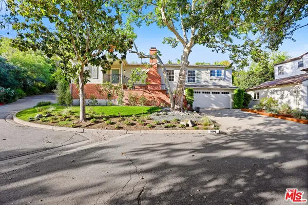 $1,898,000 | 1609 Las Flores Drive, Glendale, CA 91207