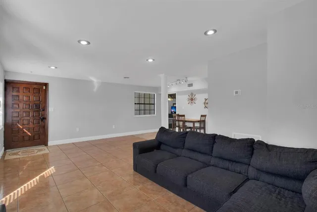 $299,000 | 11531 Cameron Street, Orlando, FL 32817