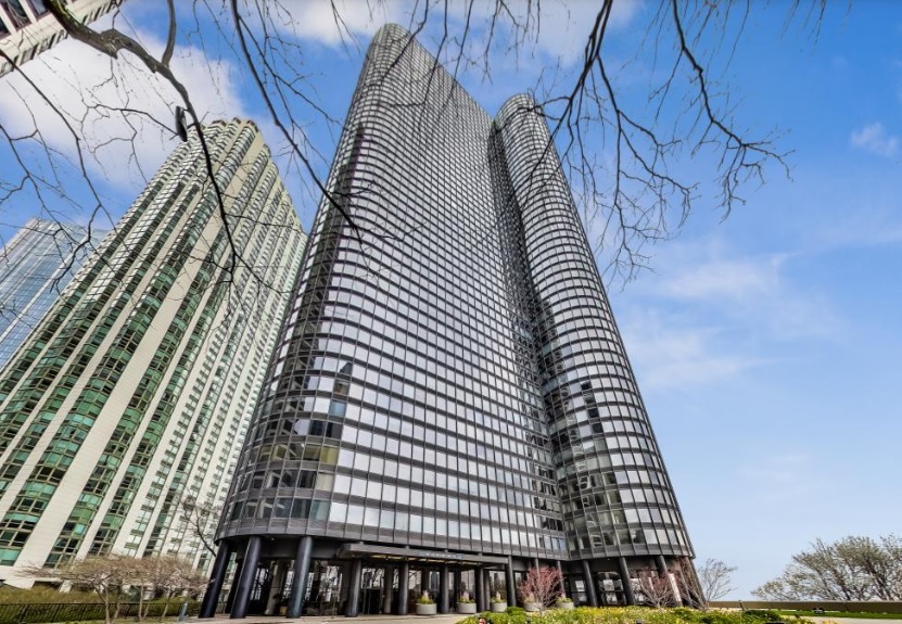 155 North Harbor Drive, Unit 2011 Chicago, IL 60601 - Photo 6 of 45 a view of a balcony