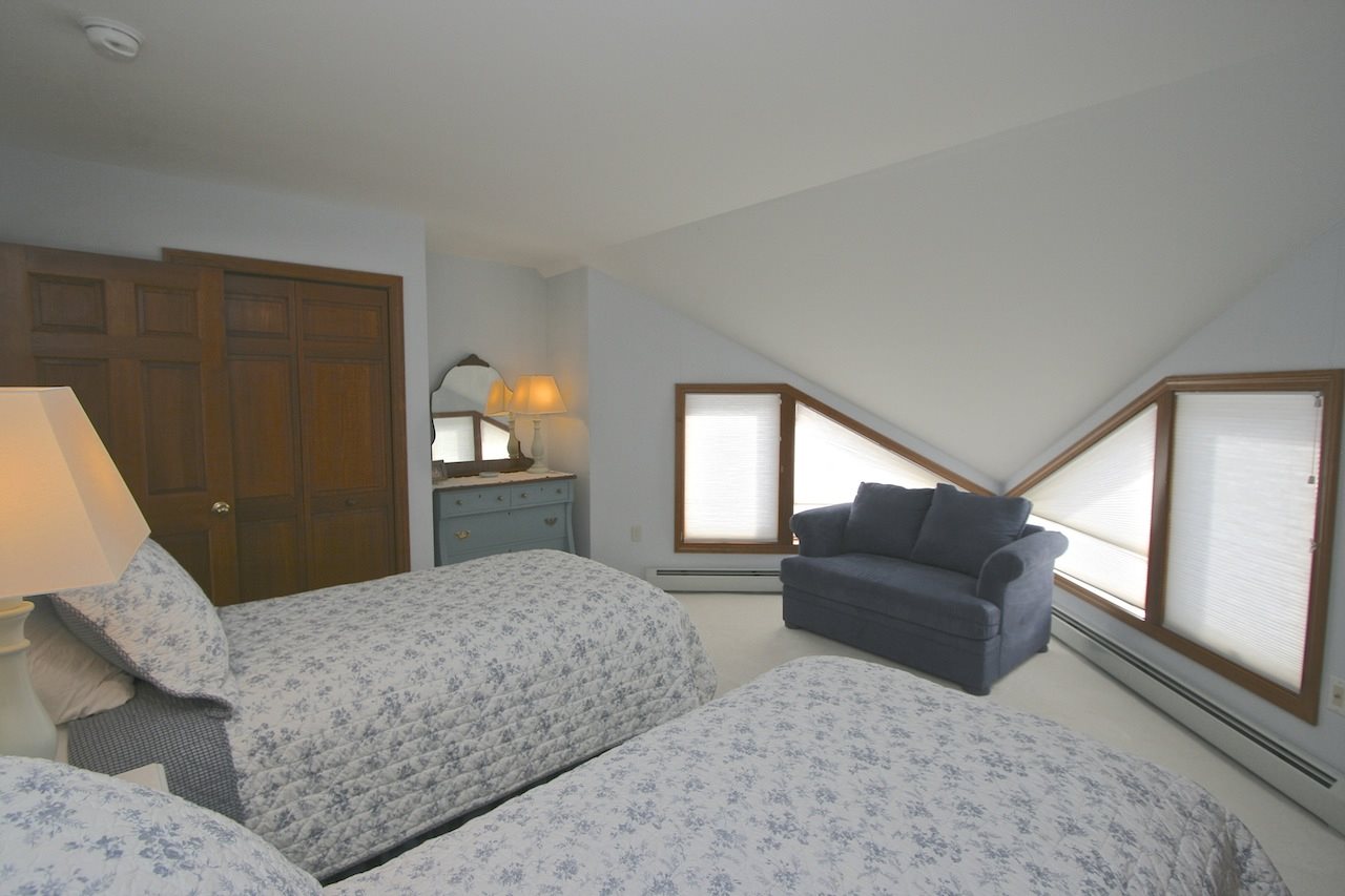 256 Crawford Ridge Road, Unit 5 Carroll, NH 03595 - Photo 18 of 40