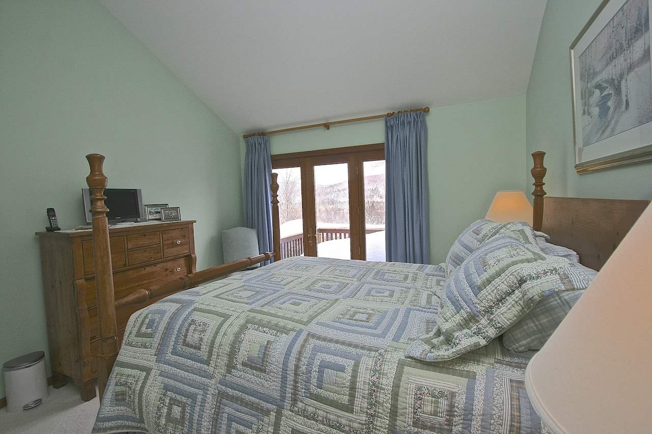 256 Crawford Ridge Road, Unit 5 Carroll, NH 03595 - Photo 21 of 40
