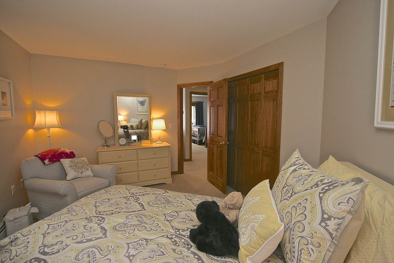 256 Crawford Ridge Road, Unit 5 Carroll, NH 03595 - Photo 31 of 40