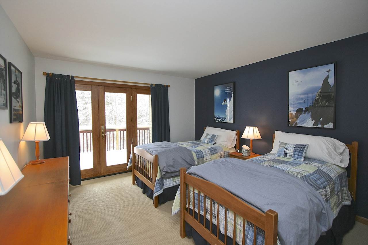 256 Crawford Ridge Road, Unit 5 Carroll, NH 03595 - Photo 32 of 40