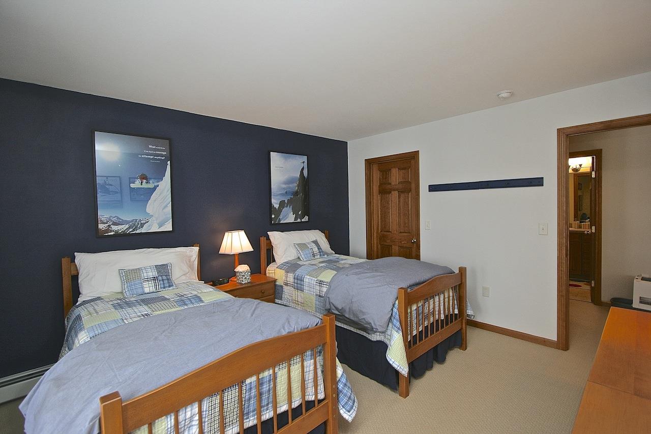 256 Crawford Ridge Road, Unit 5 Carroll, NH 03595 - Photo 35 of 40