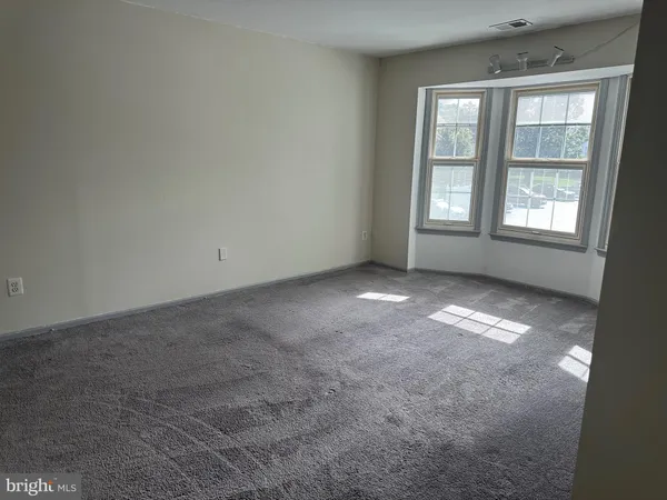 $375,000 | 128 Andover Place, Robbinsville, NJ 08691