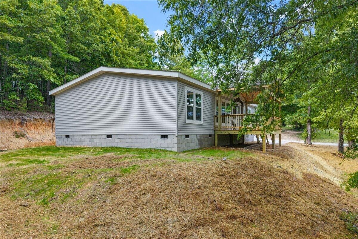 1629 Wasson Road Ten Mile, TN 37880 - Photo 4 of 27 a view of backyard of house with green space
