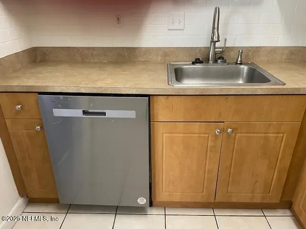 $1,225 | 5811 Atlantic Boulevard, Unit 253, Jacksonville, FL 32207