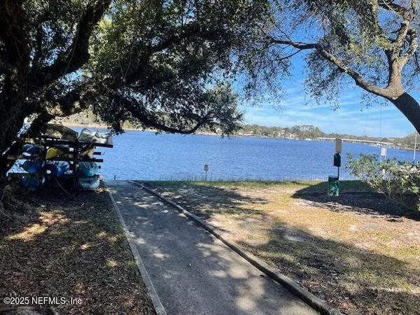 $1,225 | 5811 Atlantic Boulevard, Unit 253, Jacksonville, FL 32207