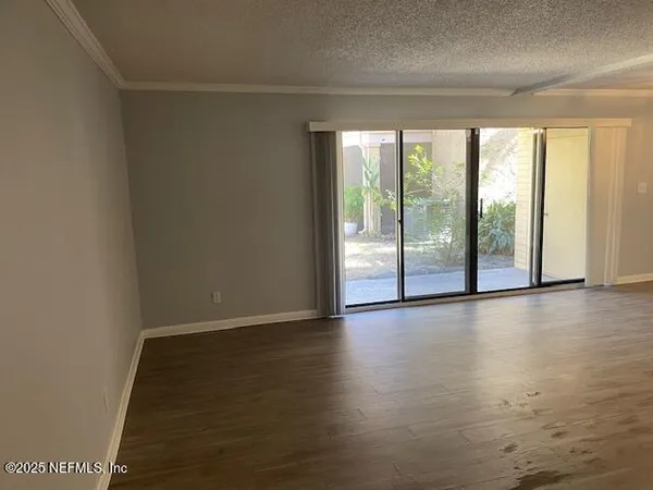$1,225 | 5811 Atlantic Boulevard, Unit 253, Jacksonville, FL 32207