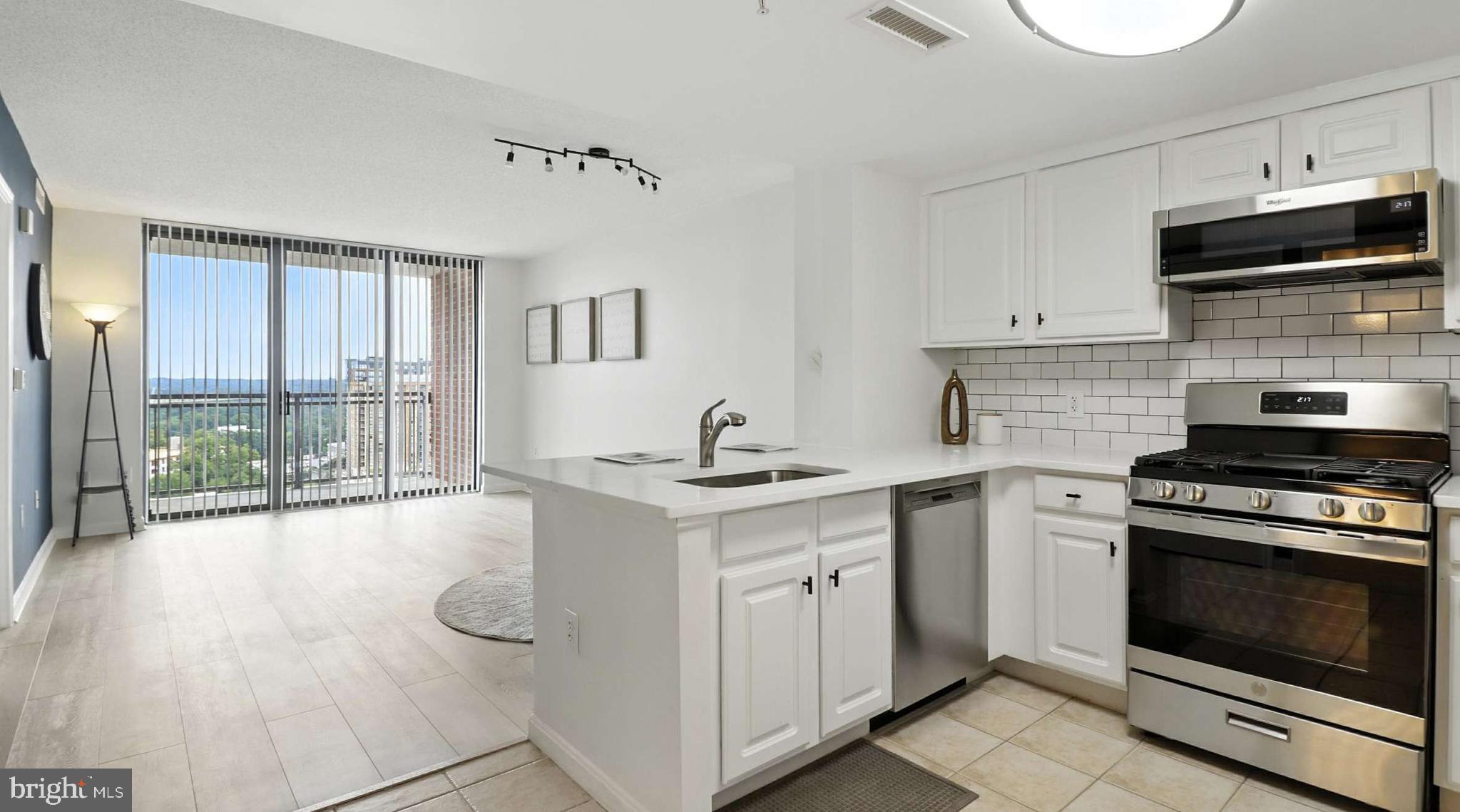 11710 Old Georgetown Road, Unit 1206 North Bethesda, MD 20852 - Photo 11 of 45