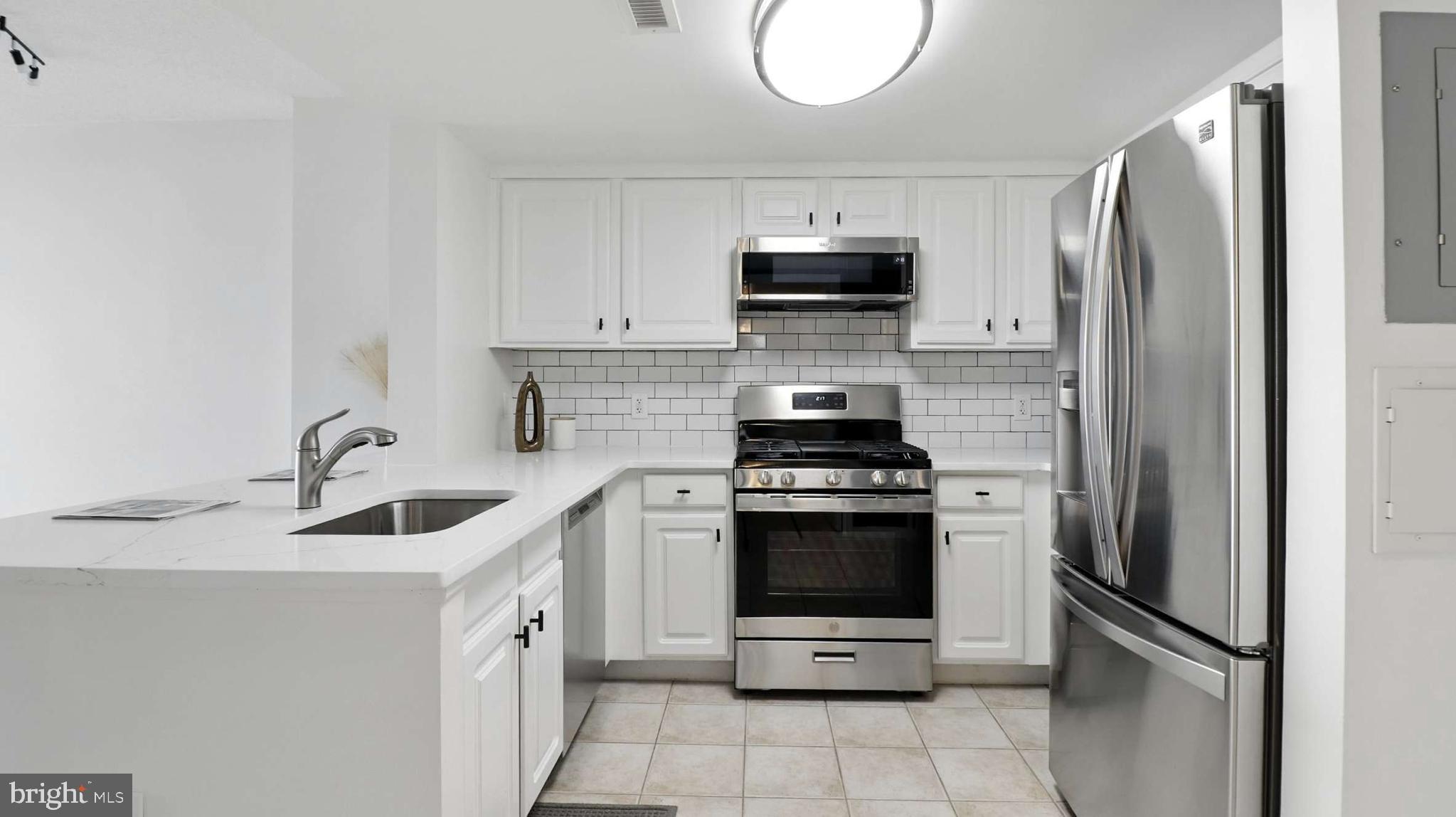 11710 Old Georgetown Road, Unit 1206 North Bethesda, MD 20852 - Photo 12 of 45