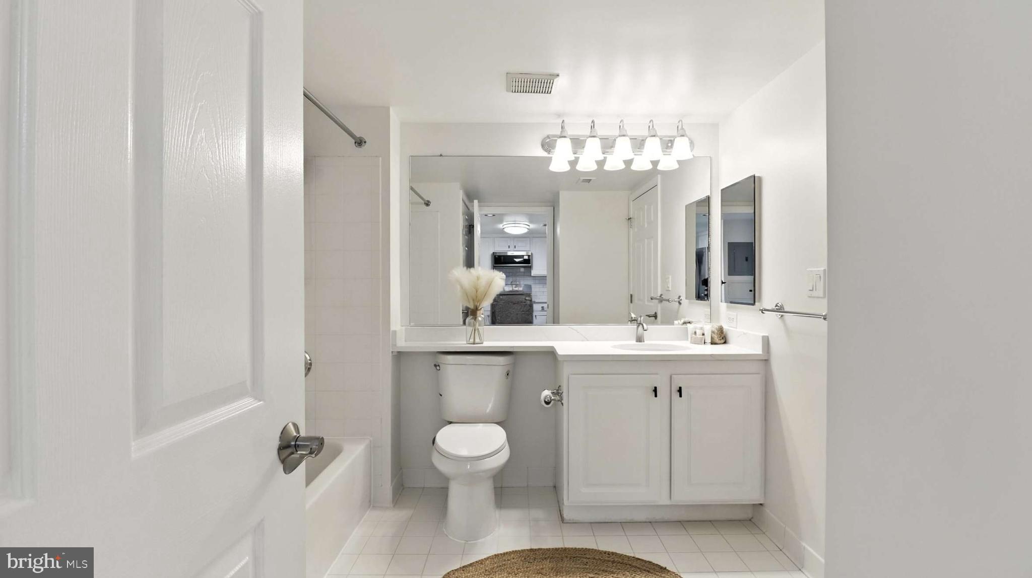 11710 Old Georgetown Road, Unit 1206 North Bethesda, MD 20852 - Photo 28 of 45