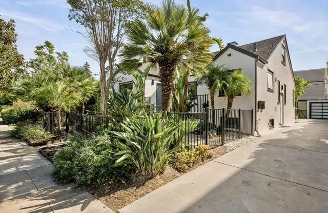 $3,150,000 | 1111 Laguna Avenue, Burlingame, CA 94010