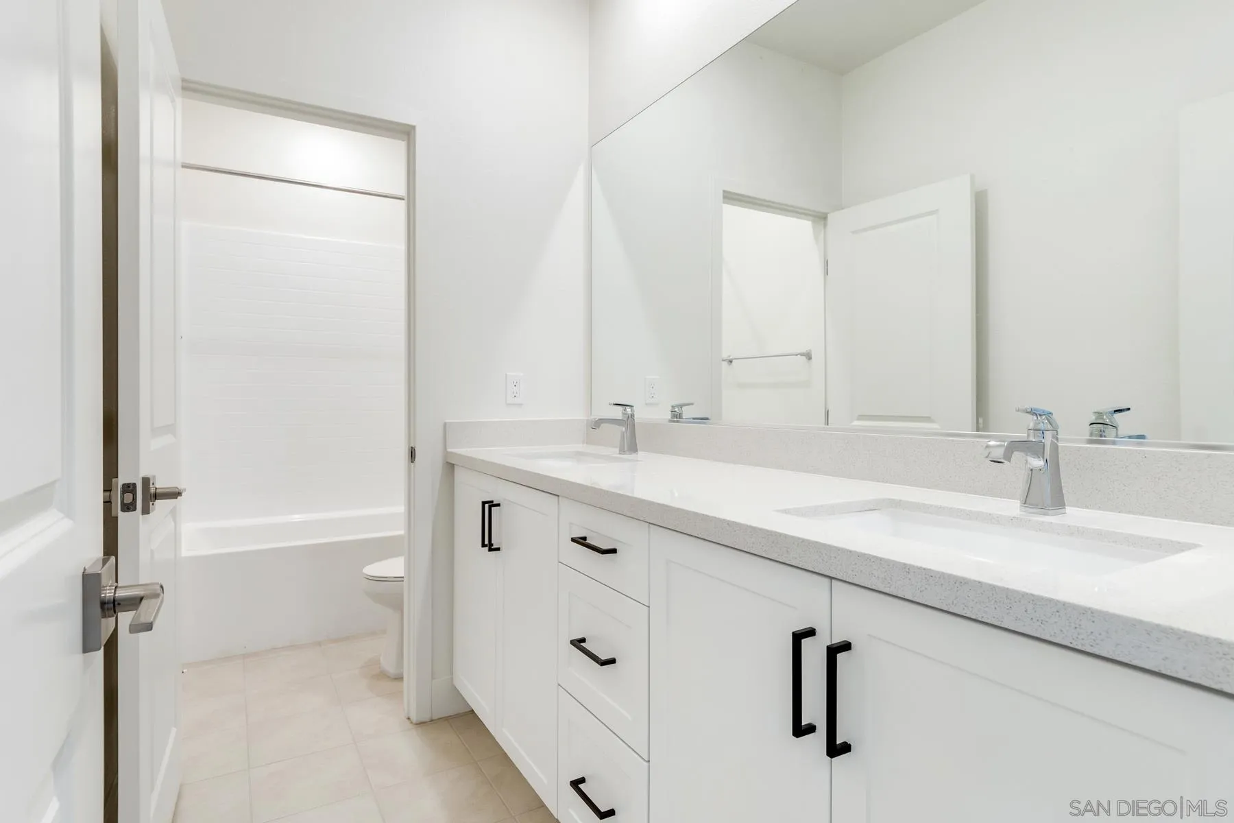 684 Meadowood Street Fallbrook, CA 92028 - Photo 20 of 25