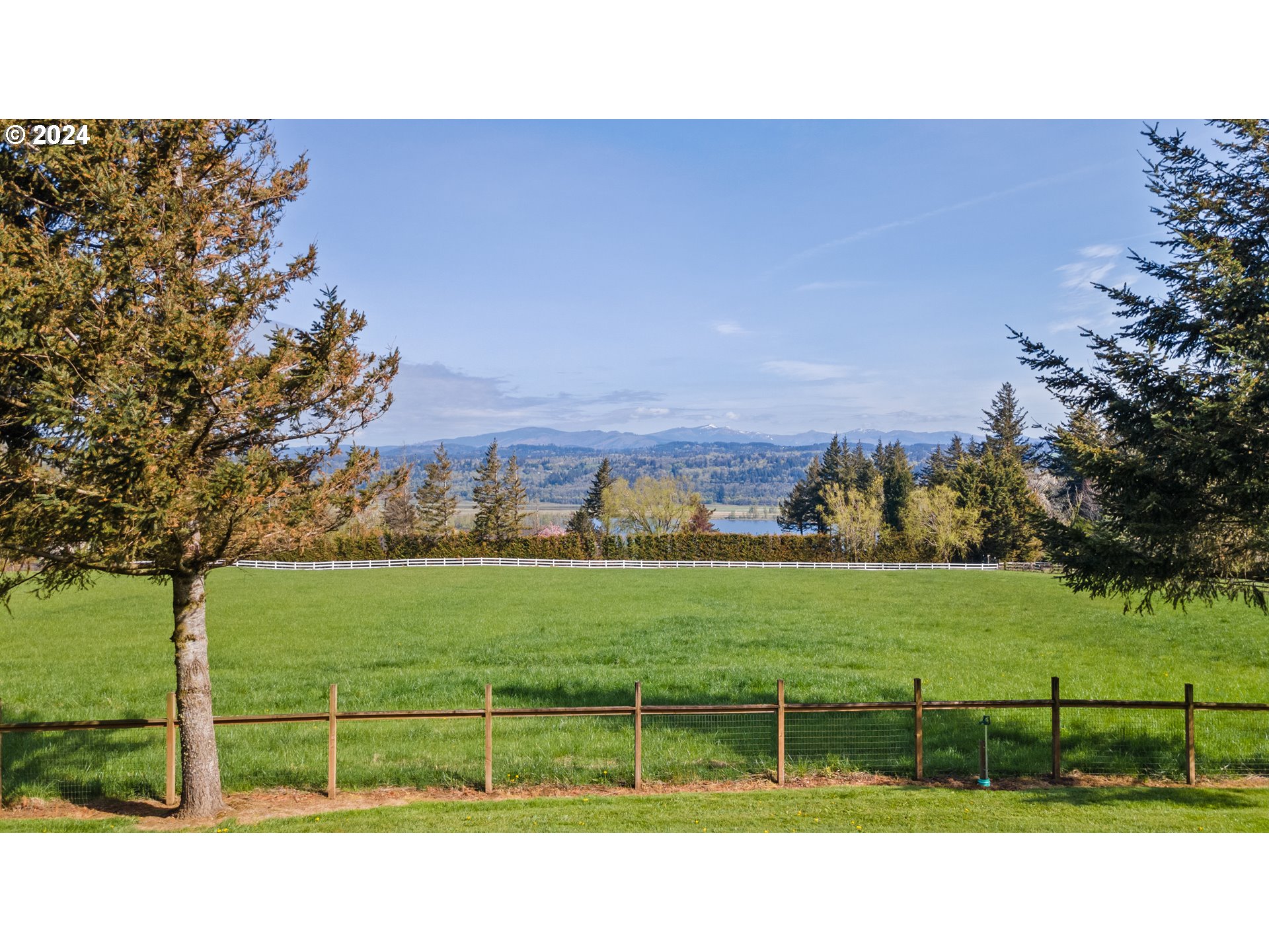 36411 Northeast Chamberlain Road Corbett, OR 97019 - Photo 2 of 46 Gallery Image 2