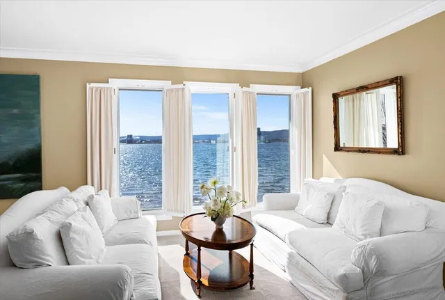 $1,745,000 | 312 Harbor Point Circle, Duluth, MN 55802