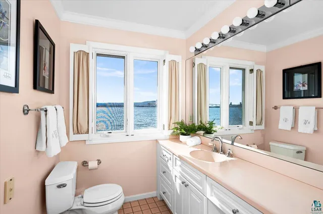 $1,745,000 | 312 Harbor Point Circle, Duluth, MN 55802