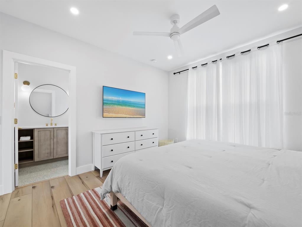 630 Companion Way Longboat Key, FL 34228 - Photo 24 of 66