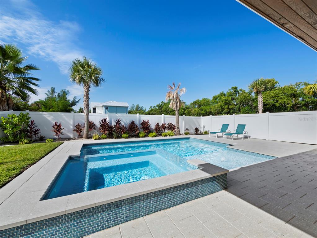 630 Companion Way Longboat Key, FL 34228 - Photo 47 of 66