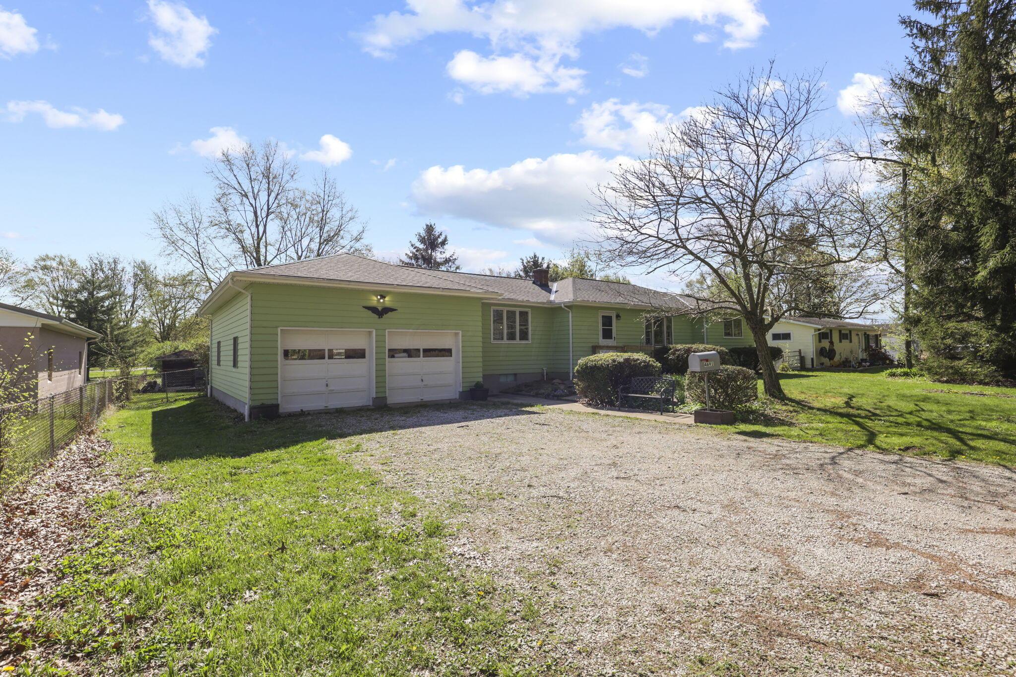 4691 Summit Road Southwest Pataskala, OH 43062 - Photo 4 of 73 .
