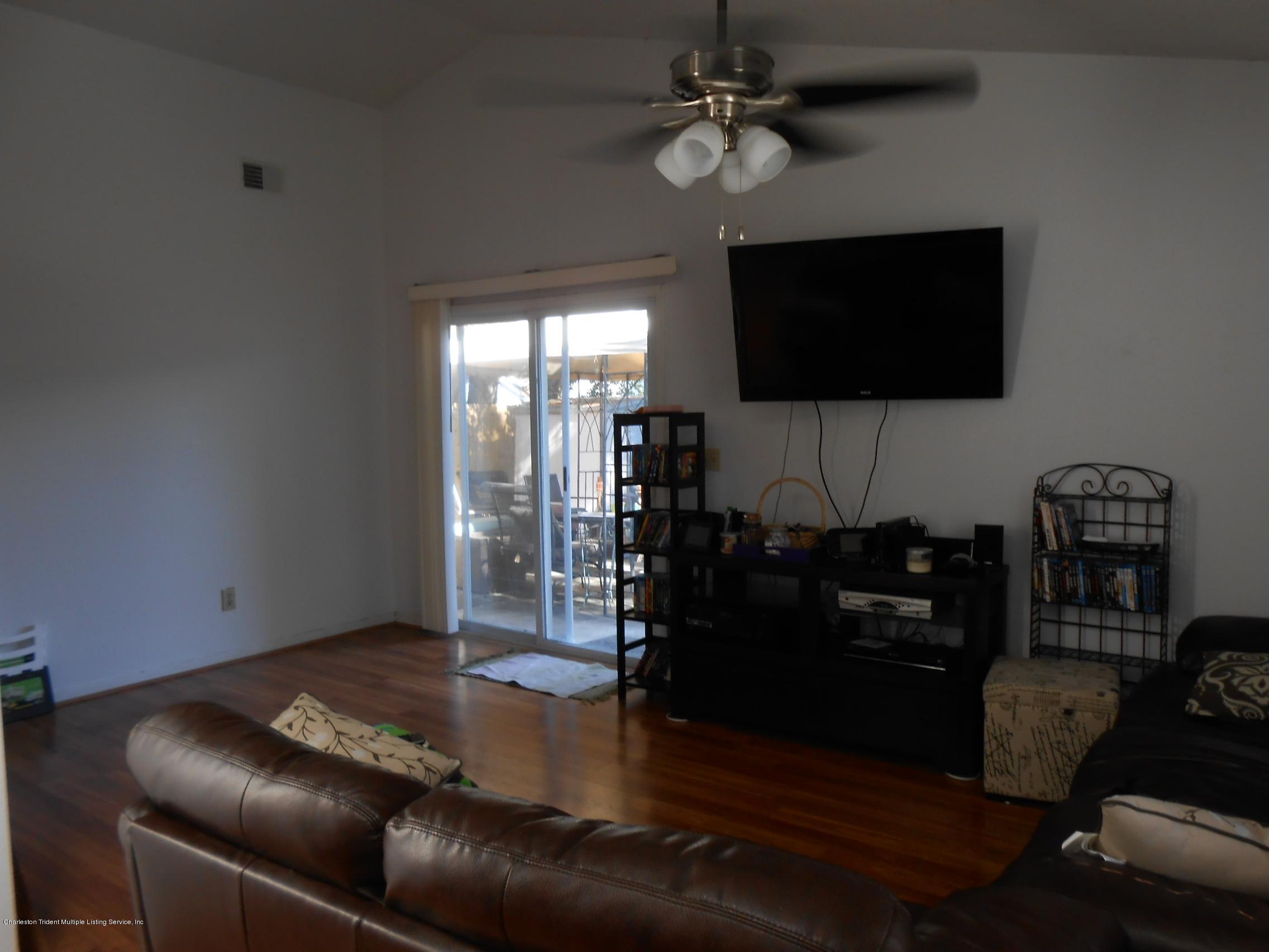 108 Manchester Road Summerville, SC 29486 - Photo 4 of 14 DSCN2422