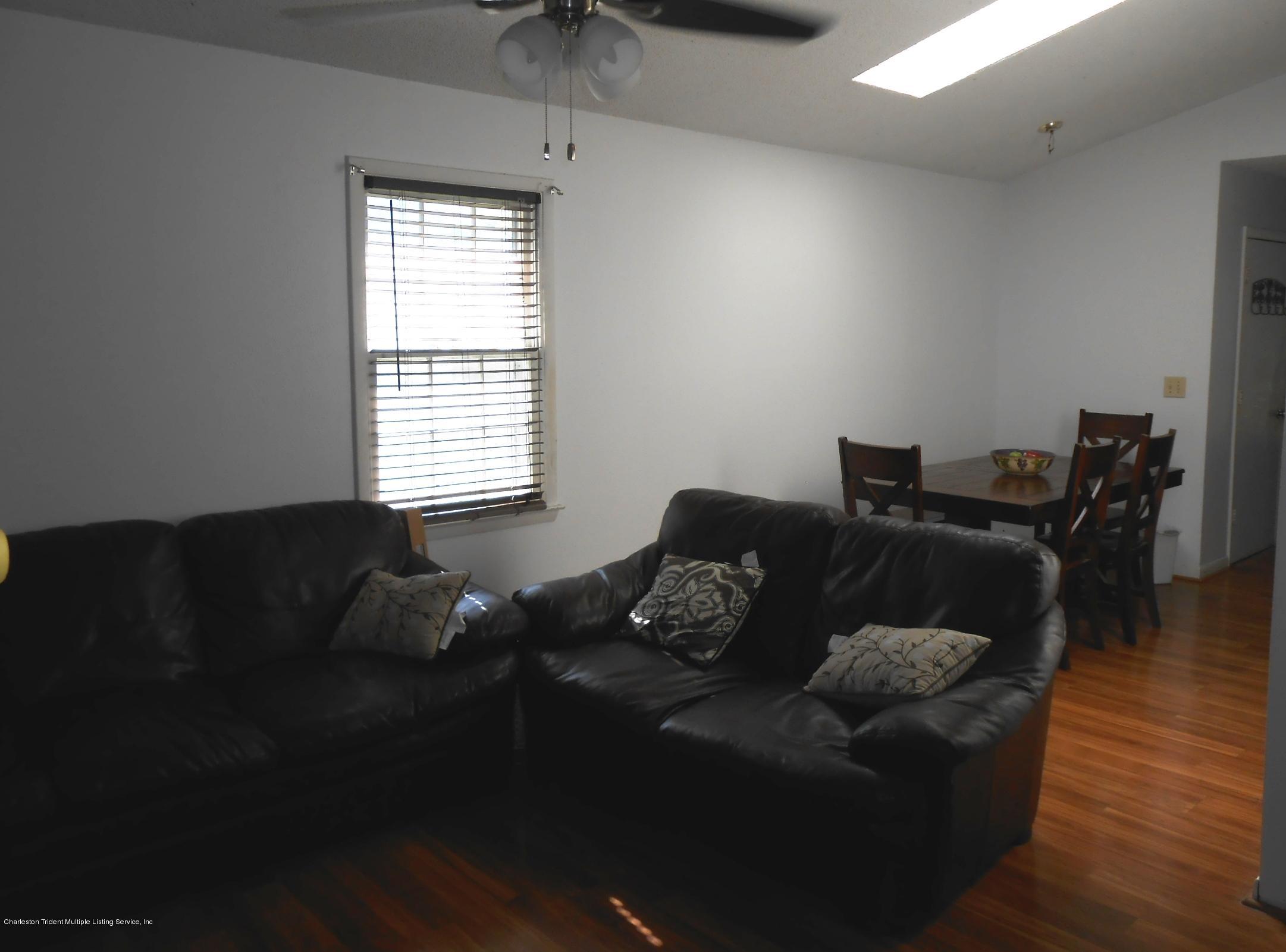 108 Manchester Road Summerville, SC 29486 - Photo 5 of 14 DSCN2423