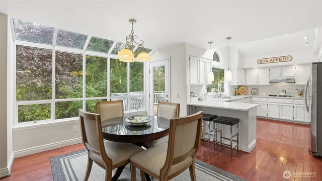 $1,425,000 | 4352 243rd Avenue Southeast, Sammamish, WA 98029