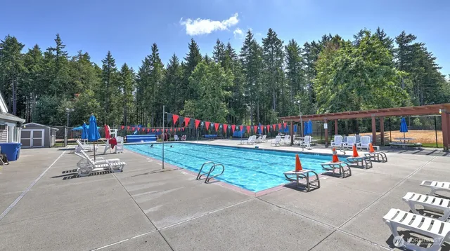 $1,425,000 | 4352 243rd Avenue Southeast, Sammamish, WA 98029