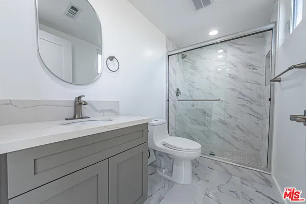 $23,833 | 5438 Romaine Street, Los Angeles, CA 90038