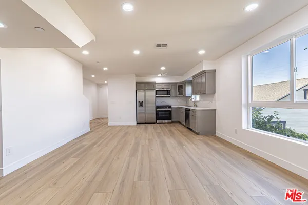 $23,833 | 5438 Romaine Street, Los Angeles, CA 90038