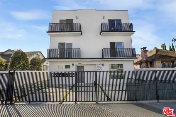 $23,833 | 5438 Romaine Street, Los Angeles, CA 90038