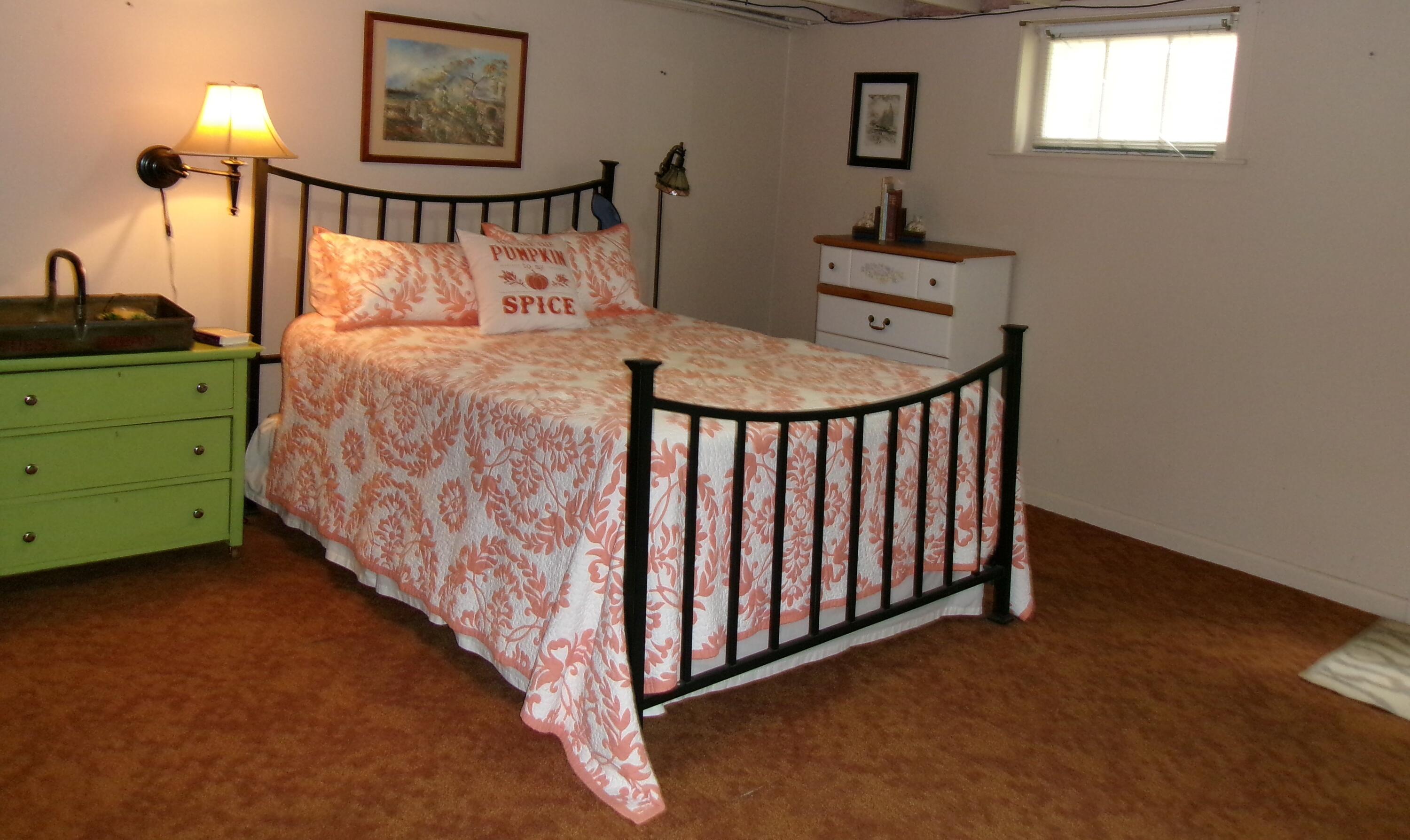 140 Hogan Road Lewiston, ME 04240 - Photo 42 of 63 Third bedroom.