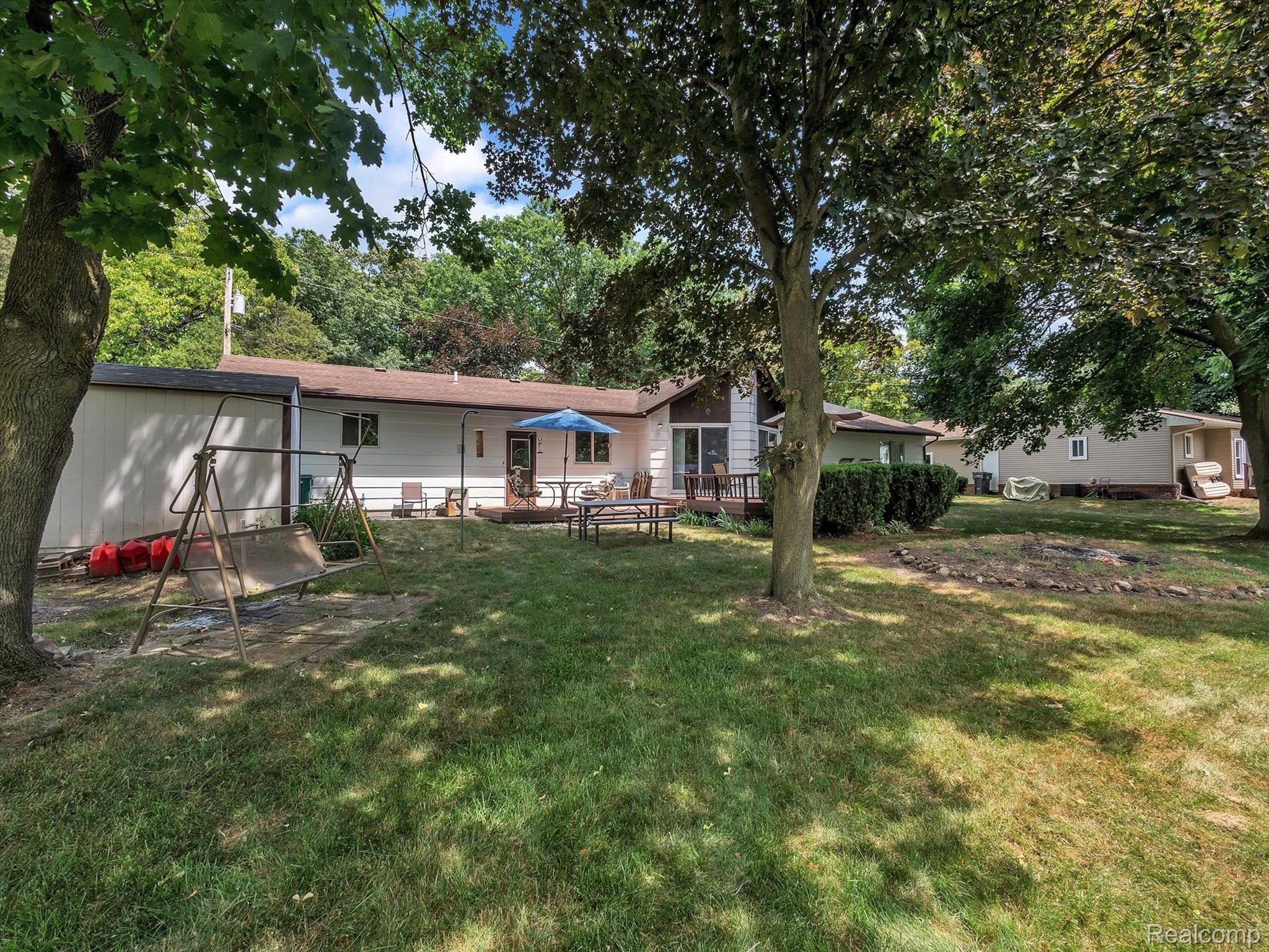 10012 Kress Road Pinckney, MI 48169 - Photo 41 of 55 Back View
