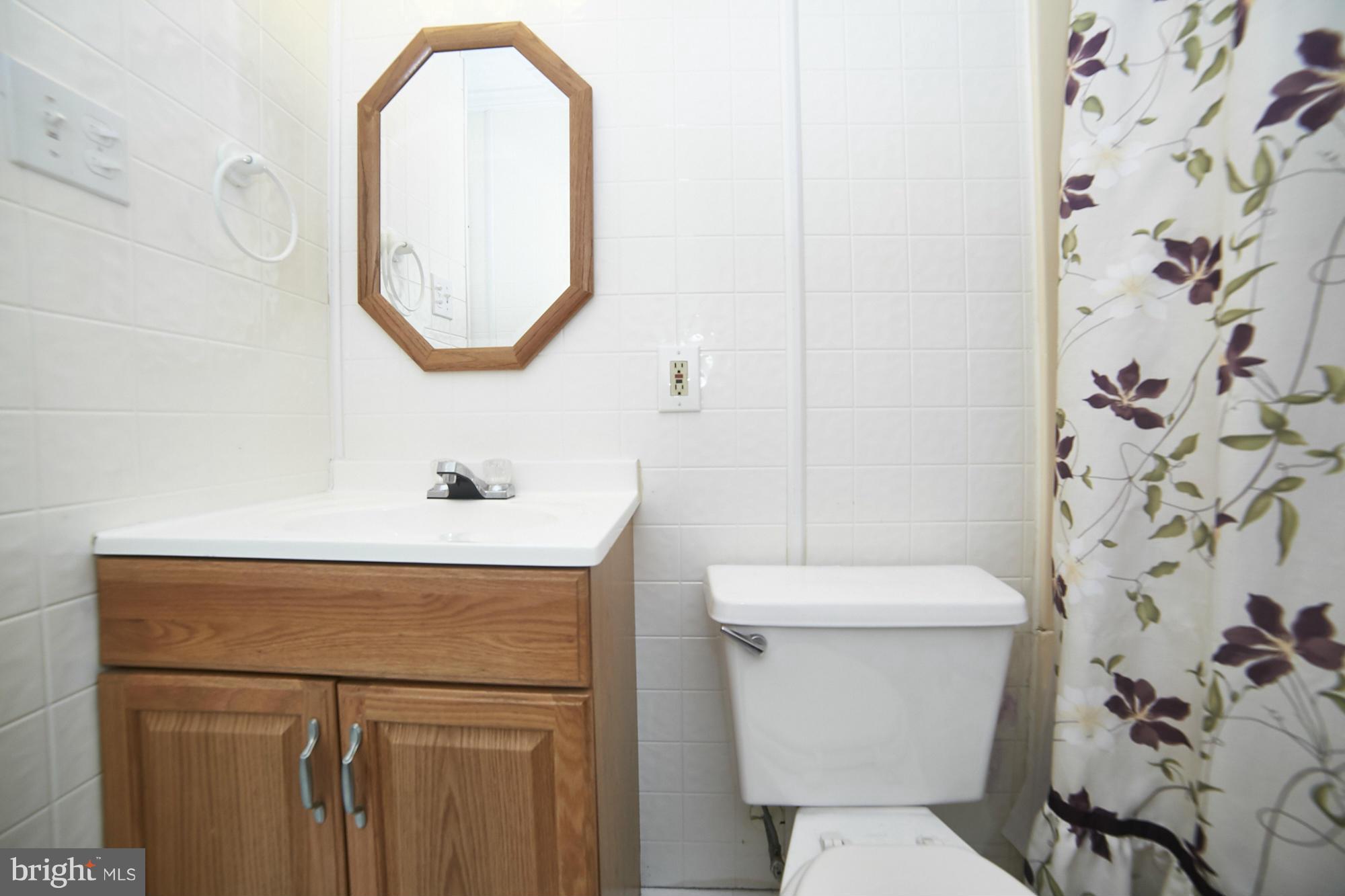 1618 Searles Road Dundalk, MD 21222 - Photo 11 of 20 Bath
