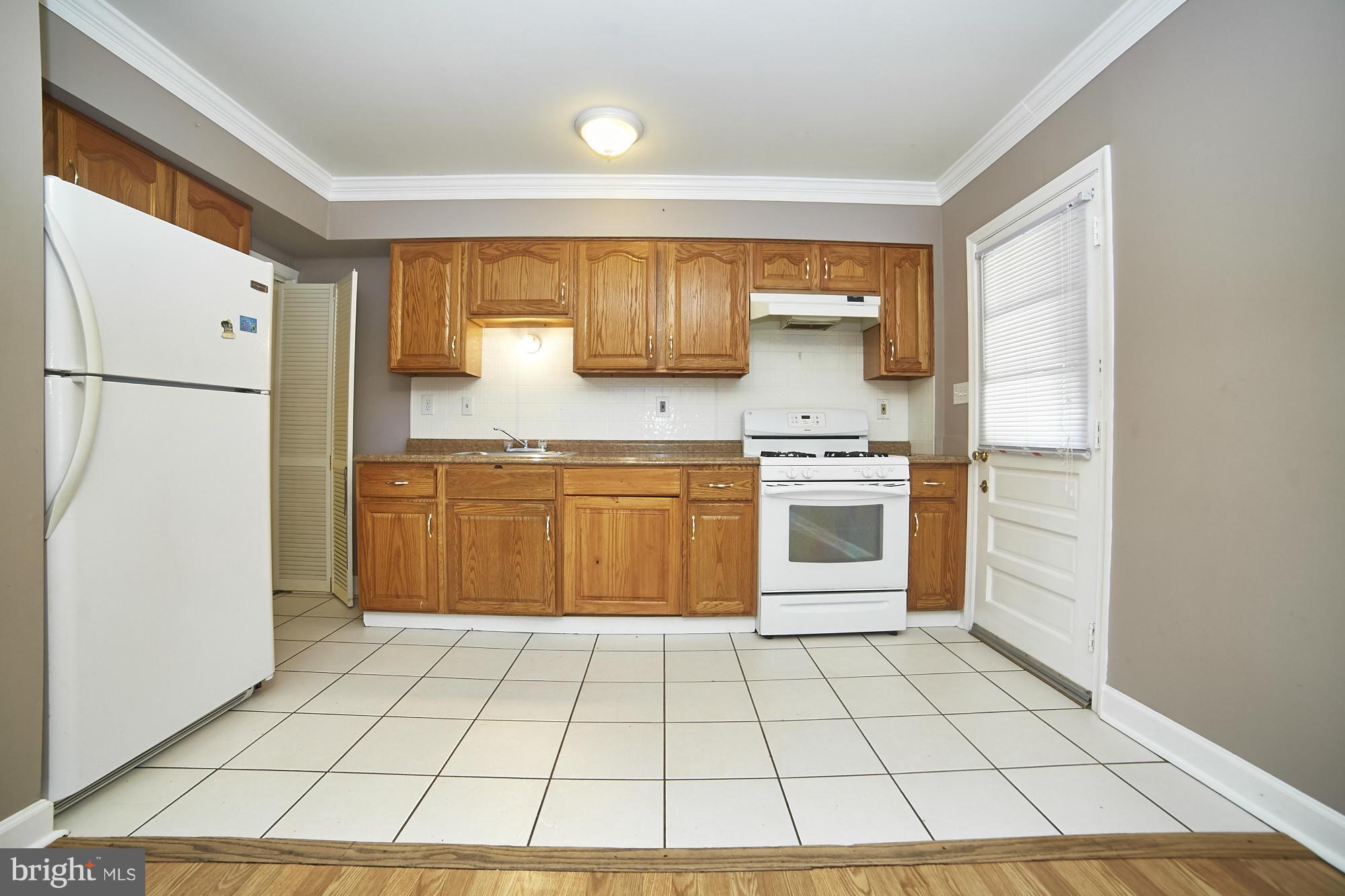 1618 Searles Road Dundalk, MD 21222 - Photo 5 of 20 Kitchen