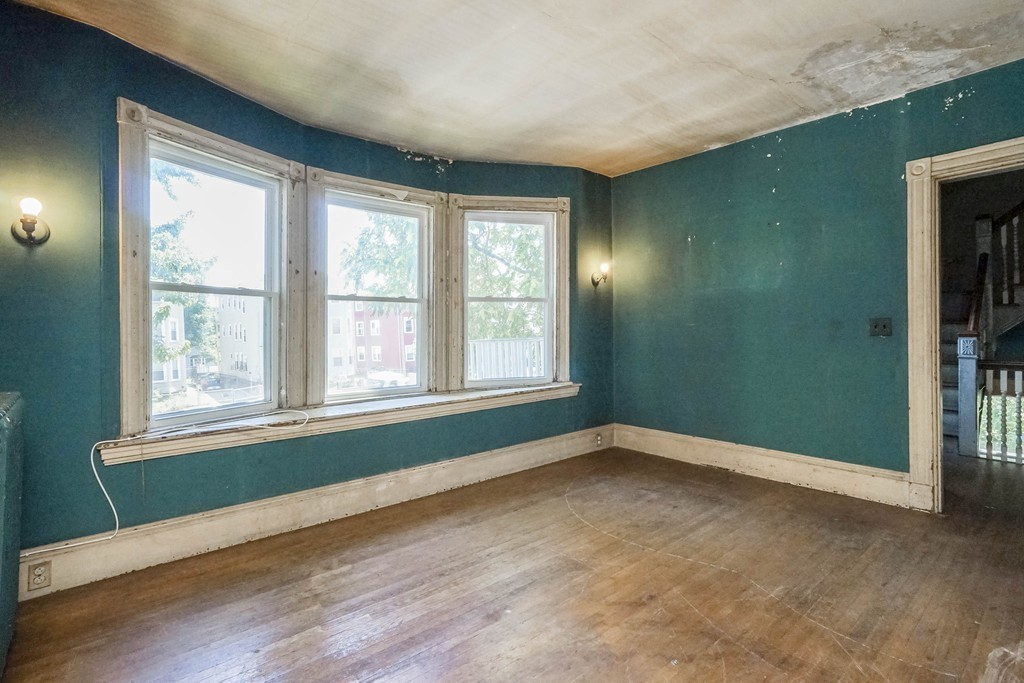 670 Columbia Road Boston, MA 02125 - Photo 5 of 25 Gallery Image 5