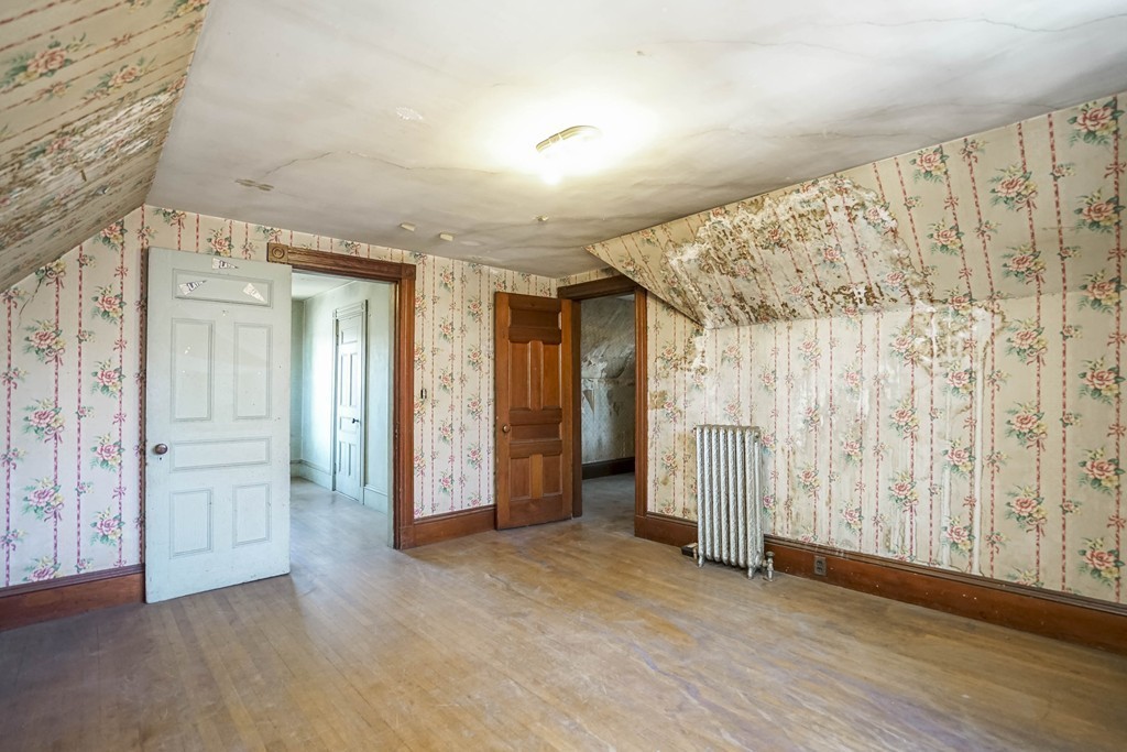 670 Columbia Road Boston, MA 02125 - Photo 6 of 25 Gallery Image 6