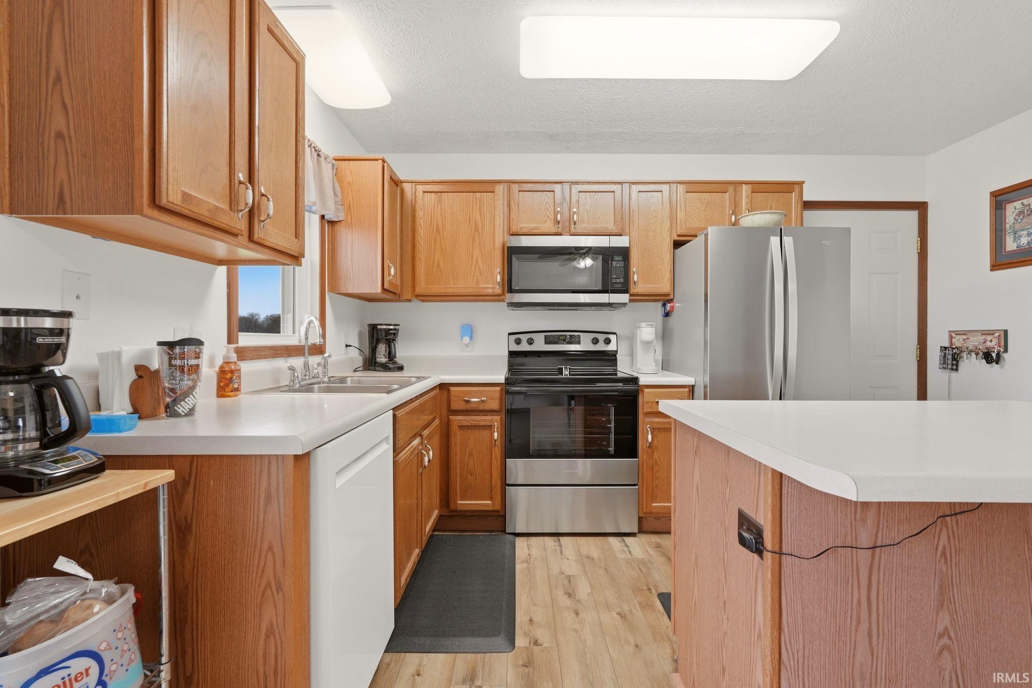 5510 South Warren Road Warren, IN 46792 - Photo 12 of 36