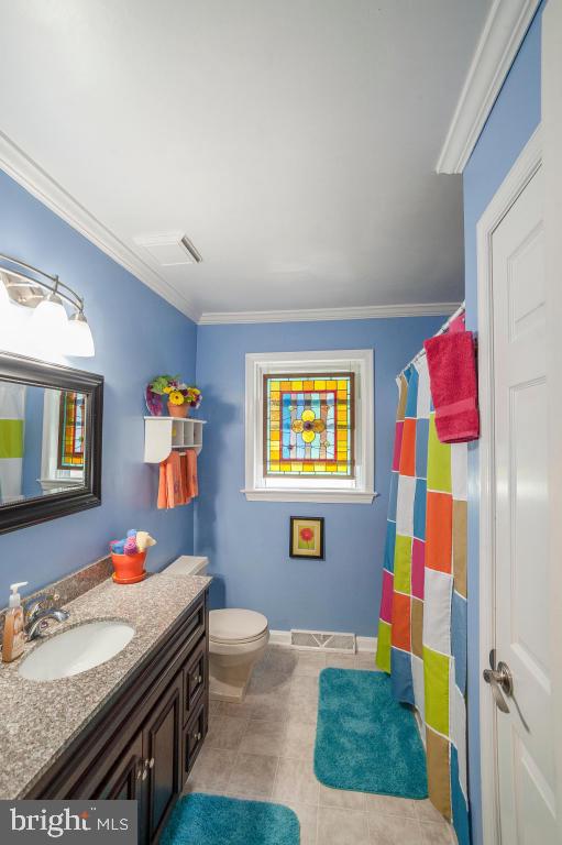 26 Buttonwood Drive Lititz, PA 17543 - Photo 14 of 39 a bathroom with a sink and a mirror