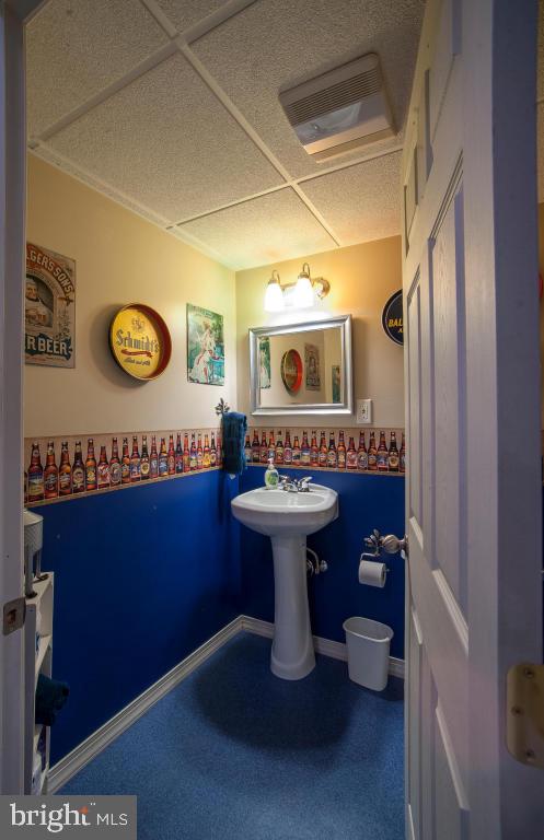 26 Buttonwood Drive Lititz, PA 17543 - Photo 32 of 39 a view of a hallway with wooden floor and breakfast area