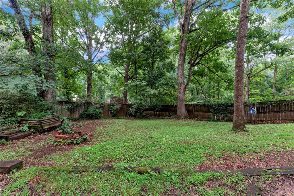 5045 Red Oak Lane Gainesville, GA 30506 - Photo 5 of 32