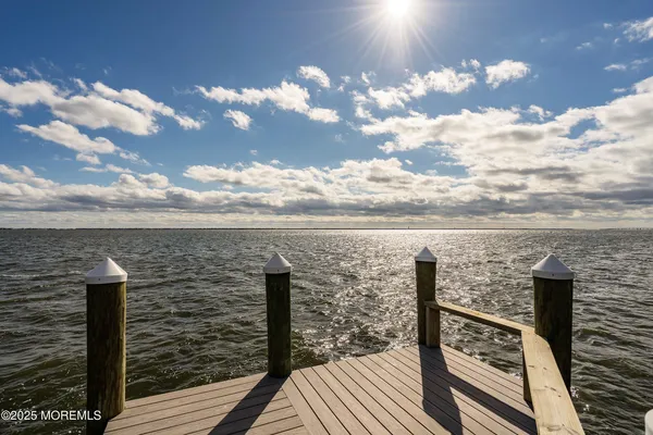 $1,599,000 | 669 Bayview Drive, Toms River, NJ 08753