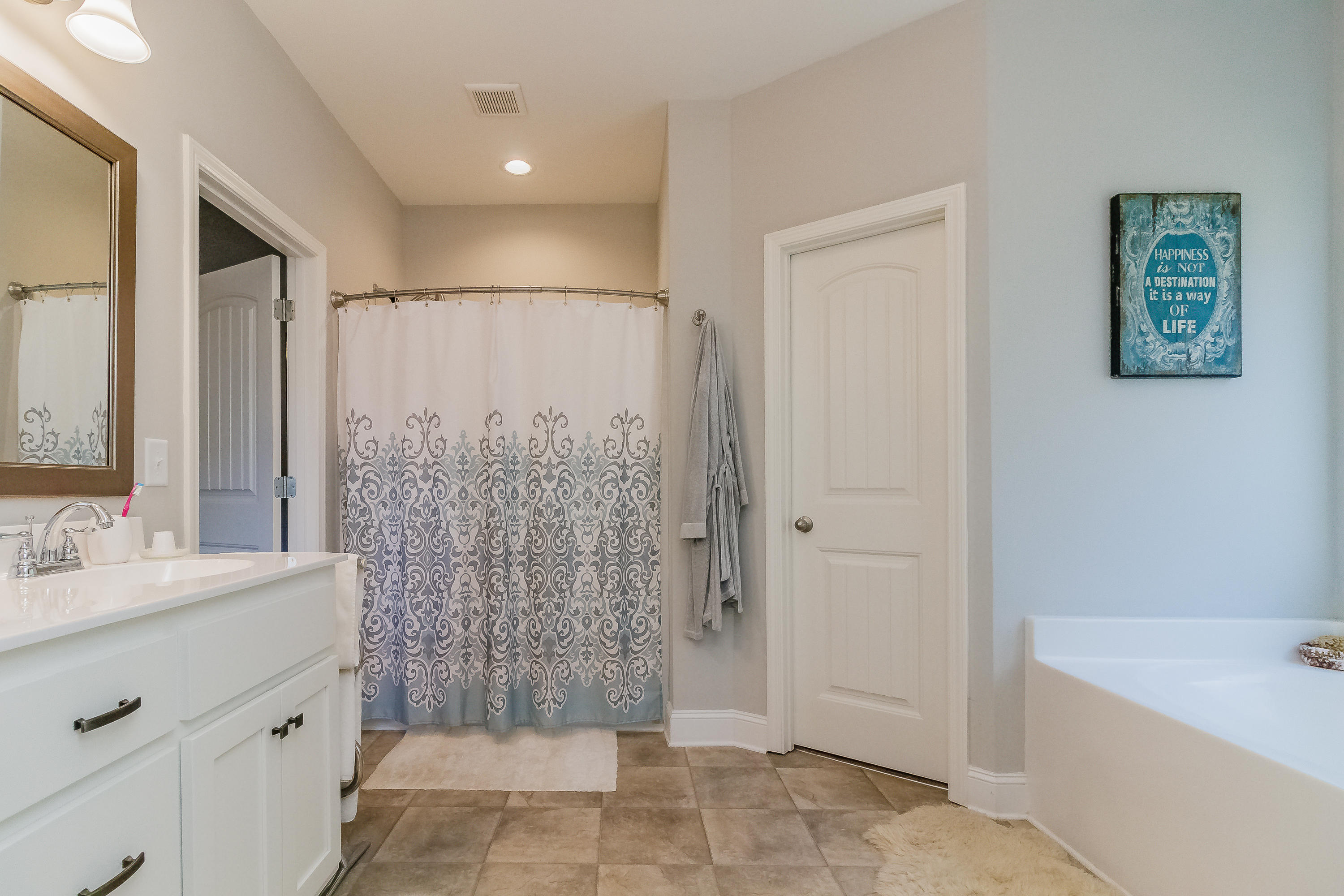80 Round Rock Circle Northeast Rome, GA 30161 - Photo 30 of 58 Master Bathroom