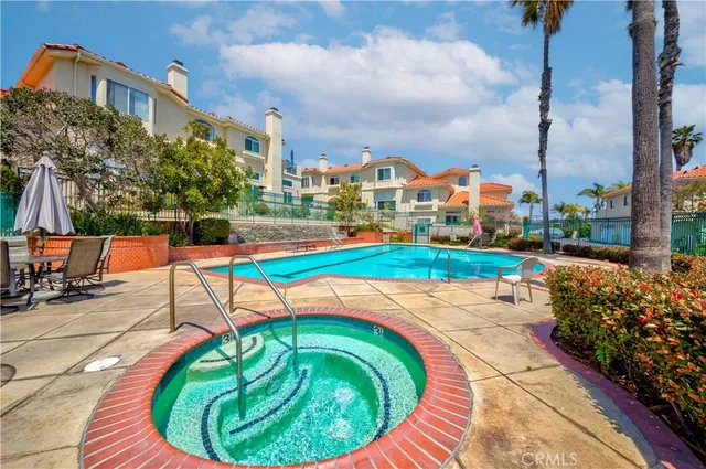 $1,239,000 | 4489 Spencer Street, Unit 224, Torrance, CA 90503