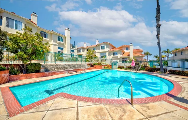 $1,239,000 | 4489 Spencer Street, Unit 224, Torrance, CA 90503