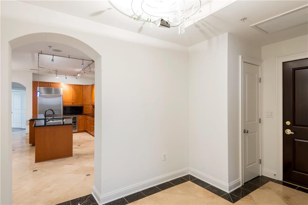 2828 Peachtree Road Northwest, Unit 1903 Atlanta, GA 30305 - Photo 4 of 37