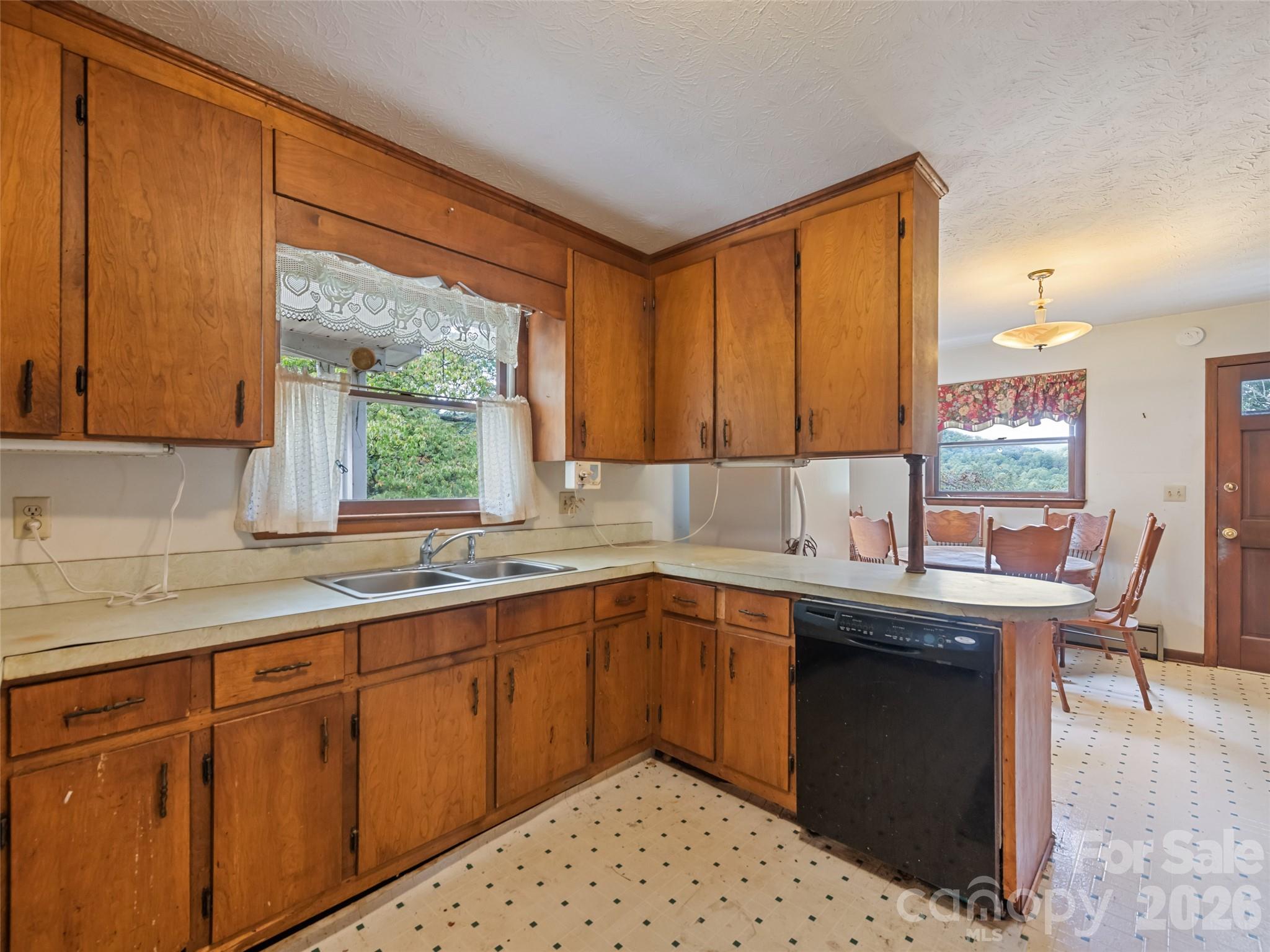 177 Mica Ridge Sylva, NC 28779 - Photo 26 of 33 Gallery Image 26
