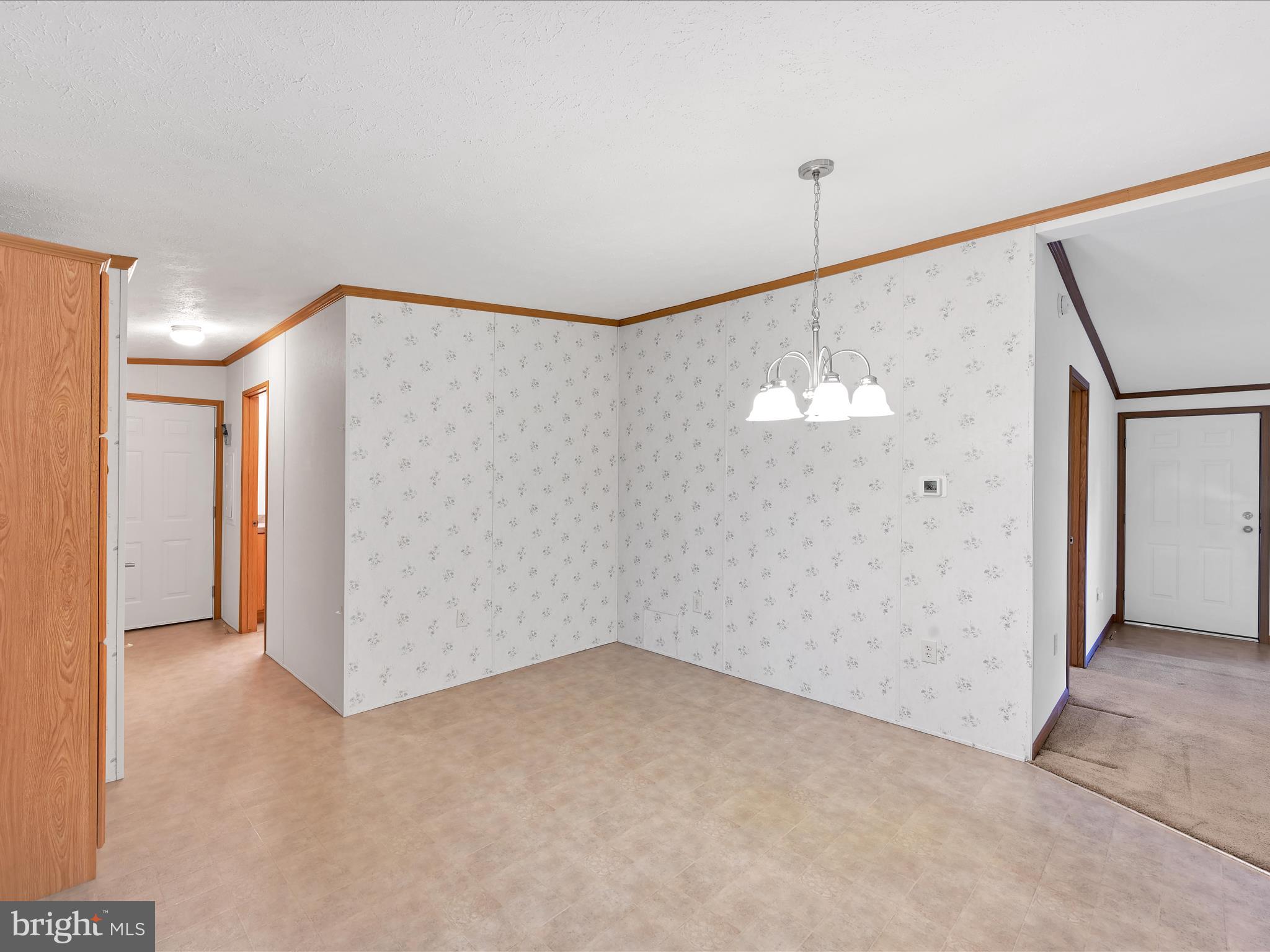 1044 Hemlock Circle Manheim, PA 17545 - Photo 11 of 31 a view of an empty room