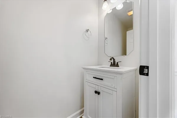 $363,000 | 131 Cahill Court, Winston-Salem, NC 27127