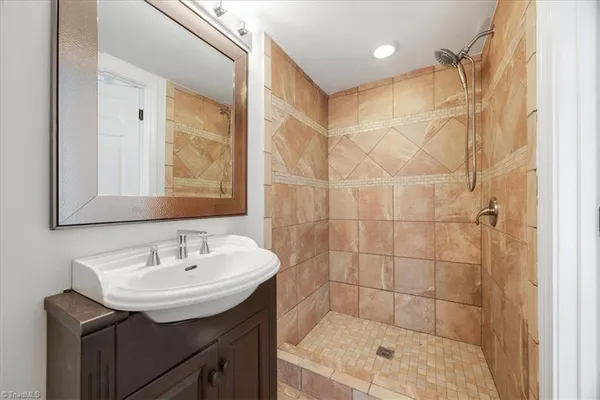 $363,000 | 131 Cahill Court, Winston-Salem, NC 27127